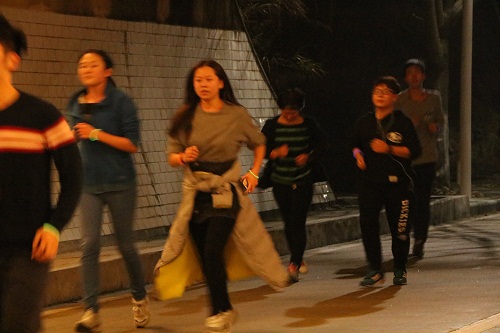 夜跑2-1.JPG